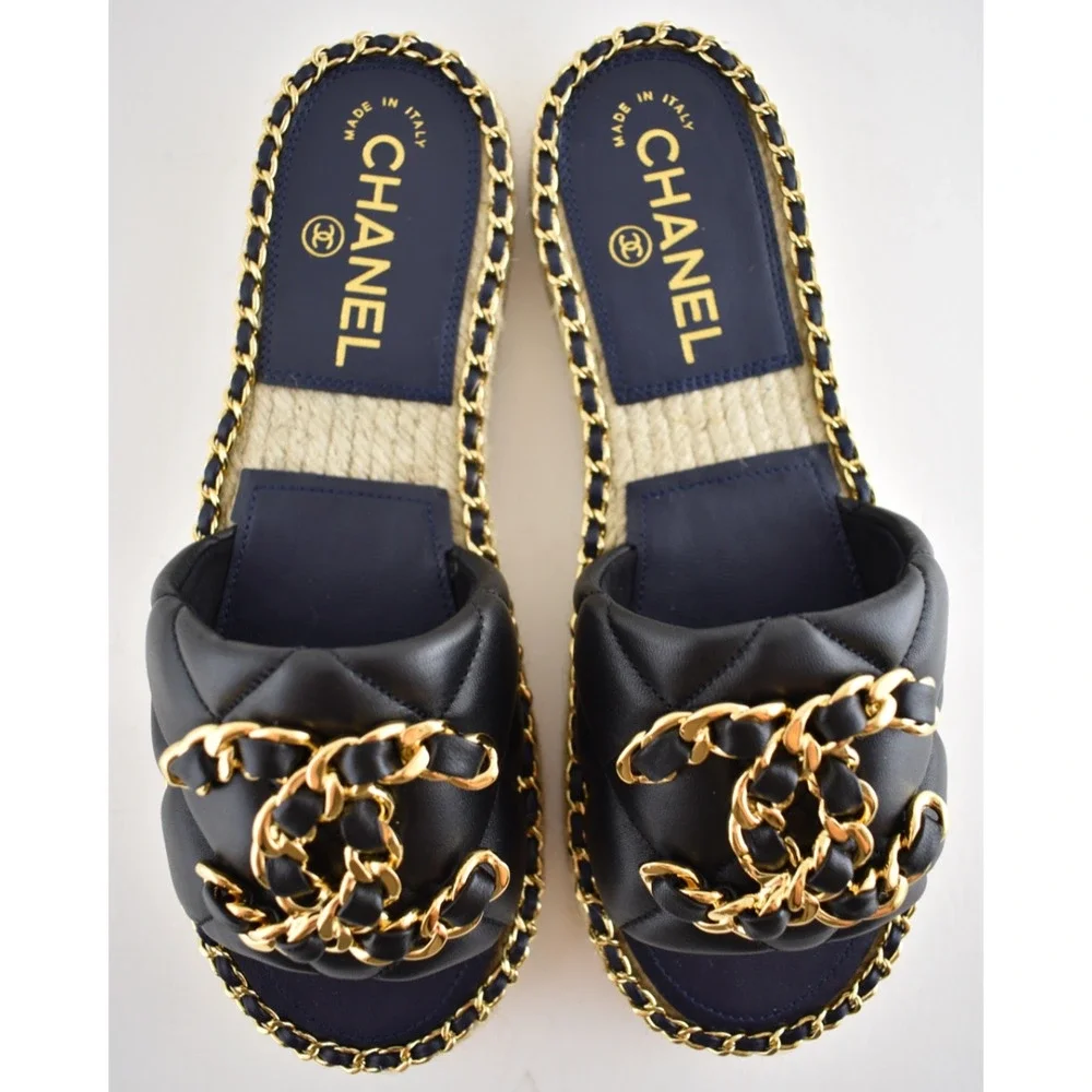 Chanel 25P Black Quilted Leather Chain CC Logo Slide Sandal Espadrille Flat 35